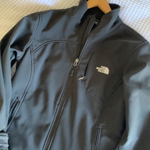 North Face black light weight jacket 🍁 - Picture 5 of 10